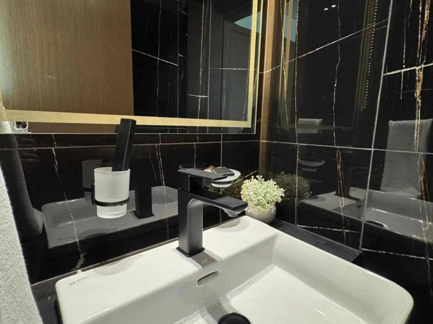 Cozy 1-Bedroom Apartment In Jvc Dubai
